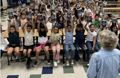 rotary-club-fillmore-dictionary-donation