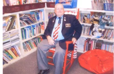 North Las Vegas Elks Lodge organizes dictionary giveaway